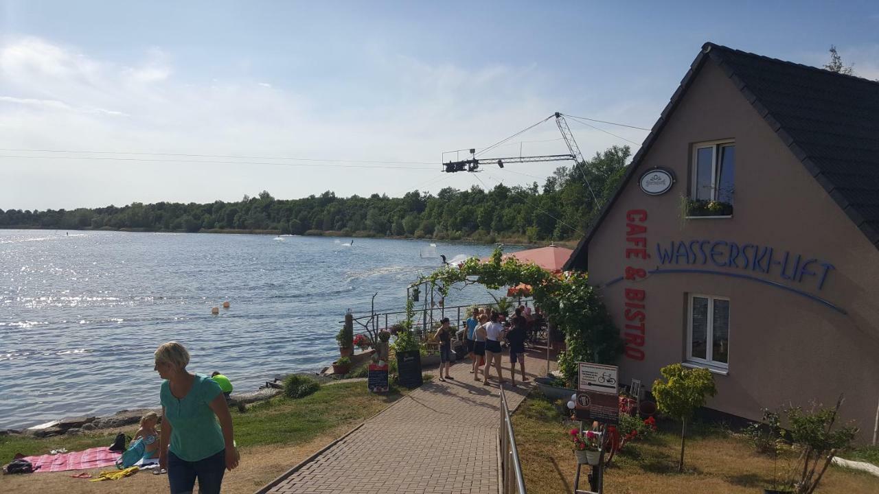 Fewo Am Kulkwitzer See Leipzig Exterior foto